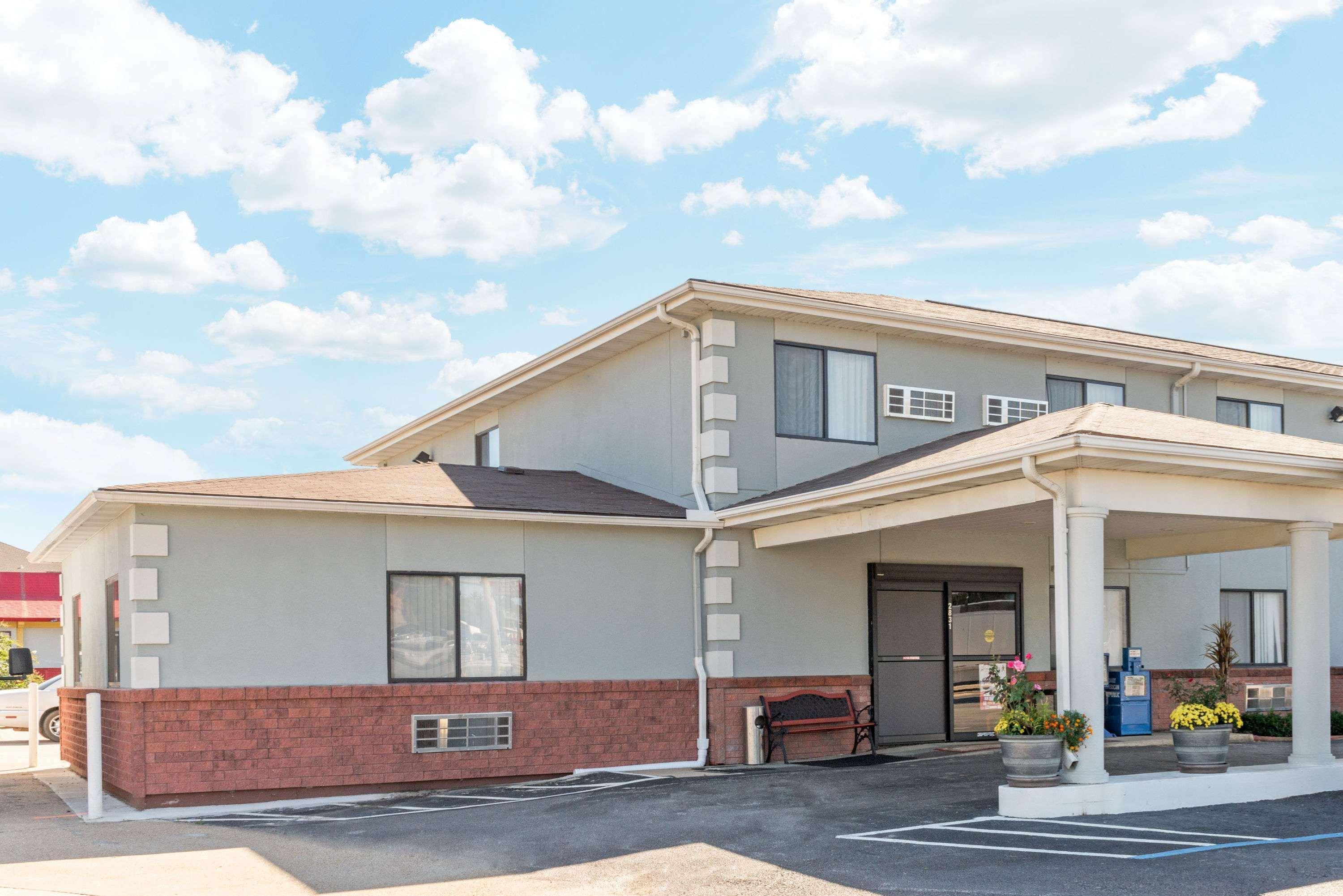 Super 8 By Wyndham Poplar Bluff Missouri Hotel Exterior photo